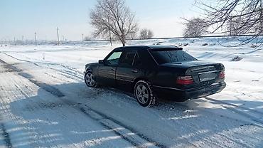 Mercedes-Benz: Mercedes-Benz E-Class: 1993 г., 3.2 л, Автомат, Бензин, Седан — 5