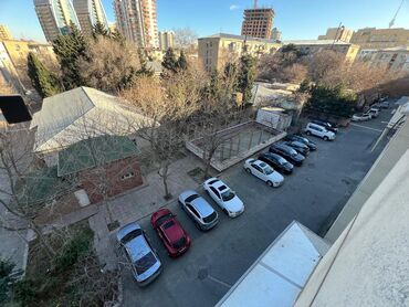 Köhnə tikili: Bakı, Yasamal, 2 otaqlı, Köhnə tikili, m. Elmlər Akademiyası, 75 kv. m — 12