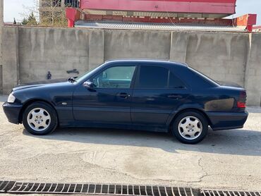 Mercedes-Benz: Mercedes-Benz C-Class: 1.8 l | 1997 il Sedan — 7