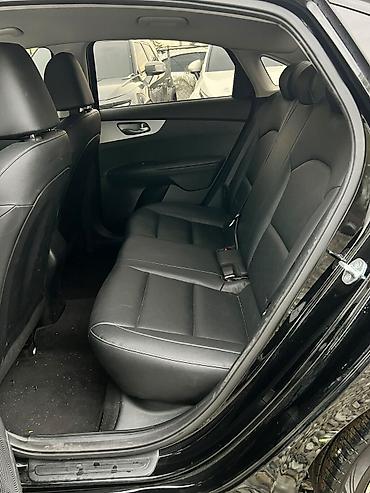 Kia: Kia K3: 2021 г., Седан — 16