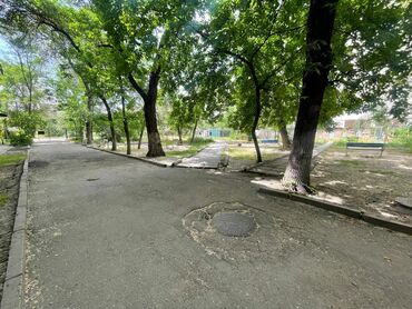 квартира койка: 1 бөлмө, 12 кв. м, 105-серия, 1 кабат, Эски ремонт