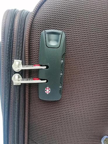 Putni koferi i torbe: Veliki kofer na točkiće – tekstilni, braon - Dimenzije: približno — 10