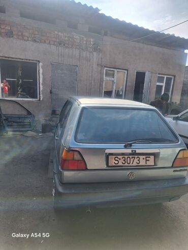 голфь: Volkswagen Golf: 1991 г., 1.8 л, Механика, Бензин, Купе