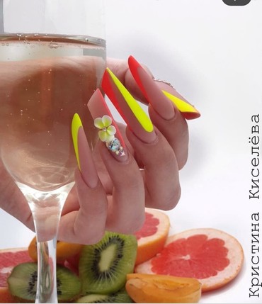 Милые дамы! В студии Lady Nails Вас ждут квалифицированные мастера со