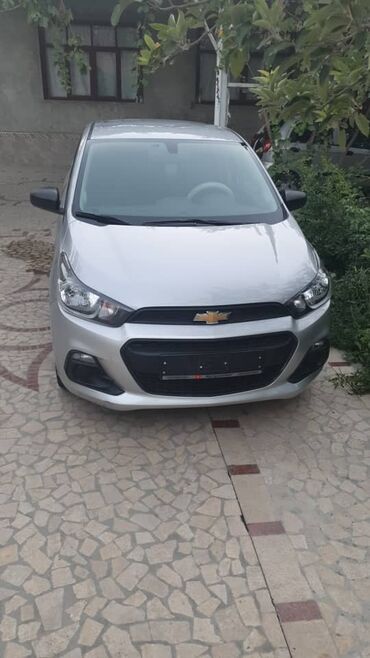 Chevrolet: Chevrolet Spark: 2017 г., 1 л, Вариатор, Бензин, Хэтчбэк