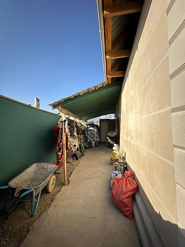 Продажа коттеджей и домов: 🏡 Продается дом 📍 Адрес: Алты-Бакан 280А 🏠 Дом: 3-комнатный 📐 Площадь — 13