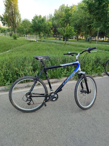 Велосипеды: Продаю отличный велосипед размер рамы- XXL колеса 26 состояние