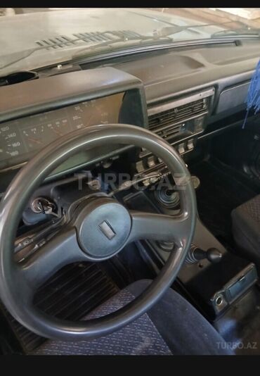 VAZ (LADA): VAZ Lada Niva 4x4 – klassik ofroud SUV Texniki xüsusiyyətlər: - Tam — 1