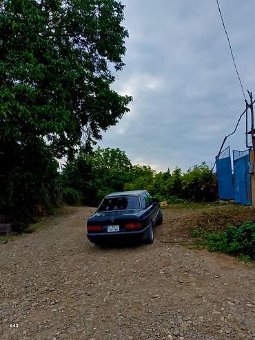 elimyandi avto: Mercedes-Benz 190 (W201): 2.3 l | 1993 il Sedan — 3