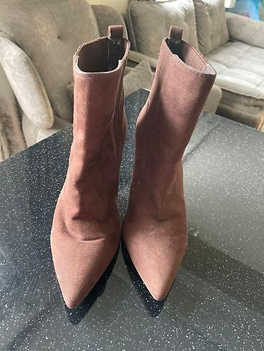 botinkalar cəkmələr: Charles&Keith, Ölçü: 37, rəng - Qəhvəyi, İşlənmiş — 2