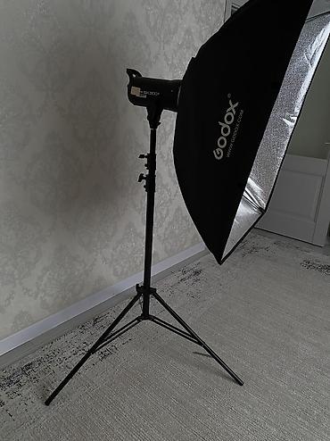 нова 2: Godox SK300II • Мощность — 300 Вт·с • Диапазон мощности — 1/16–1/1 — 3