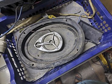 авто обогреватели: Продаю колонки JVC 2 шт цена 2000 сом