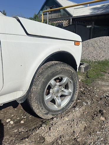 бус сапог аварийный: ВАЗ (ЛАДА) 2121 (4x4): 2000 г., Механика, Бензин, Внедорожник — 3