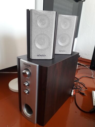 Колонки для ПК и ноутбуков: Продаю колонки для ПК
Microlab M-528