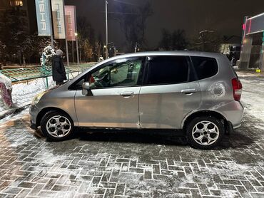 привозной мотор фит: Honda Fit: 2003 г., 1.3 л, Автомат, Бензин, Хэтчбэк