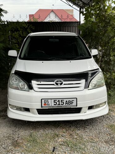 Toyota: Toyota Ipsum: 2002 г., 2.4 л, Бензин, Минивэн