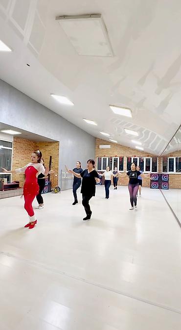 Аренда спортивных залов: Танцевальный зал, 100 м² — 3