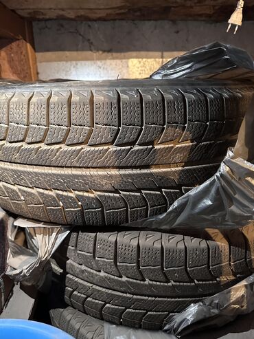 Шины: Шины 225 / 65 / R 17, Зима, Б/у, Комплект, Michelin