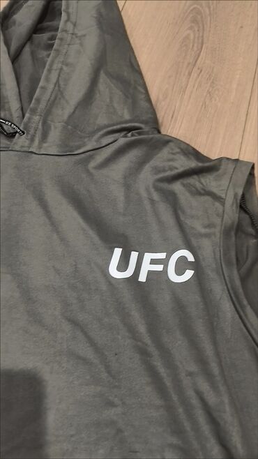 Спортивные майки: Безрукавка с капюшоном UFC - Цвет: тёмно‑серый - Принт: белый логотип
