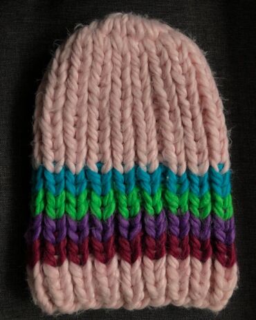north face kapa: Pletena kapa marke Zara, pastelno roze boje sa šarenim detaljima, u
