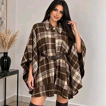 Pončo: Ženska karirana pončo-haljina sa kaišem - Model: elegantni pončo kroj — 2