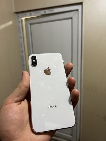 Apple iPhone: IPhone X, Б/у, 256 ГБ, Белый, Защитное стекло, 80 %