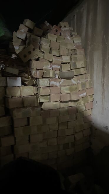 Строительный кирпич: Полнотелый, таблетка, Жженый кирпич, Полублок
