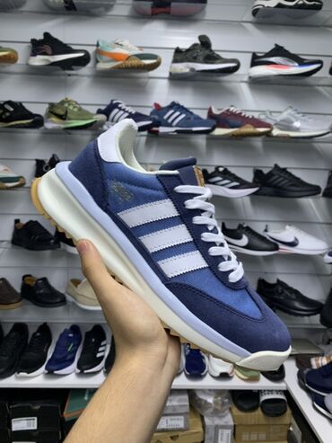 обувь адидас: Мужские кроссовки, 40, Adidas, Новый, цвет - Синий, Самовывоз, Платная доставка