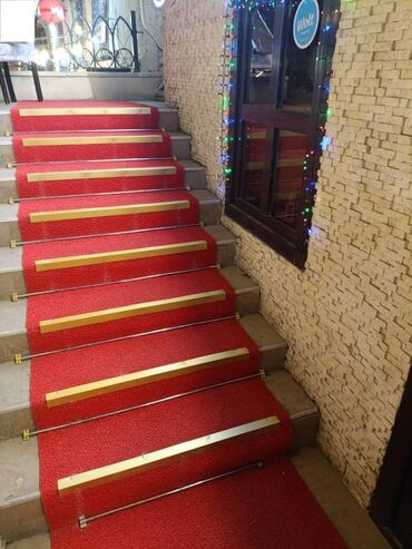 Kommersiya daşınmaz əmlakının satışı: Mərkəzdə, İçəri Şəhər metrosu, yol kənarında, gediş-gəliş bol olan — 8