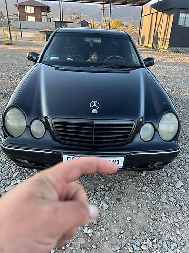 Mercedes-Benz: Mercedes-Benz E-Class: 2000 г., Седан — 4