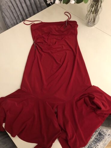 вечерние бордовые платья: Qırmızı ziyafət donu – Magmat, ölçü 38 - Spagetti askılı, sinə