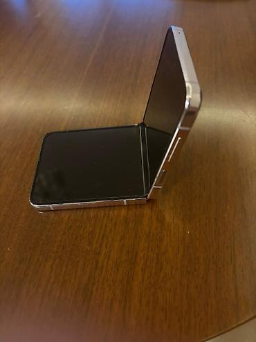 Mobil telefon və aksesuarlar: Samsung Z Flip, 256 GB, rəng - Yaşıl, Barmaq izi — 2