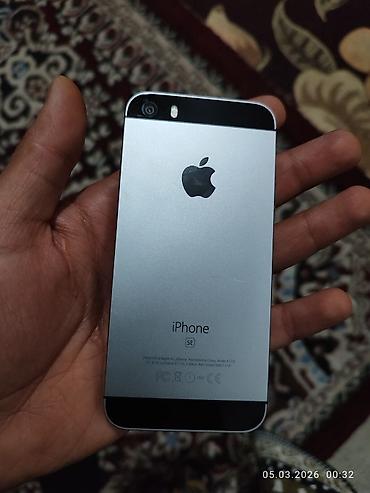 Apple iPhone: IPhone SE, Б/у, 128 ГБ, Space Gray, 99 % — 12