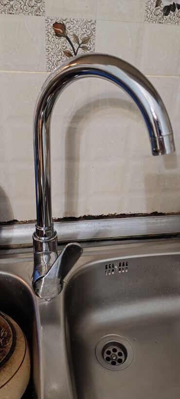 Su qızdırıcı kranlar: Smistitellər. Mətbəx, hamam, axtafa, moydadır, tulpan, djakuzi üçün 5 — 18