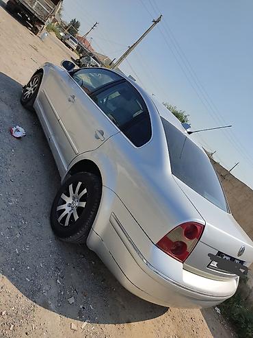 Volkswagen: Volkswagen Passat: 1.8 l | 2004 il Sedan — 2
