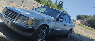 крыло на 124: Mercedes-Benz 220: 1992 г., 2.2 л, Автомат, Седан — 2