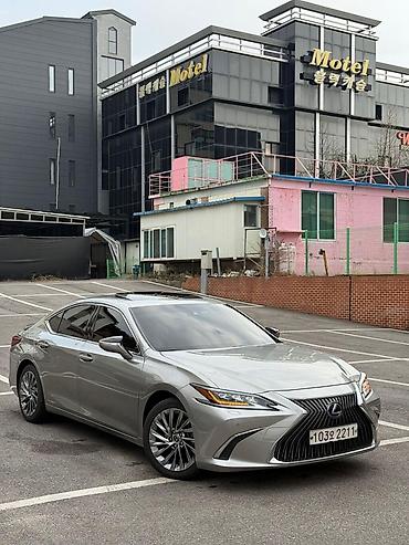 Lexus: Lexus ES: 2019 г., Гибрид, Седан — 4