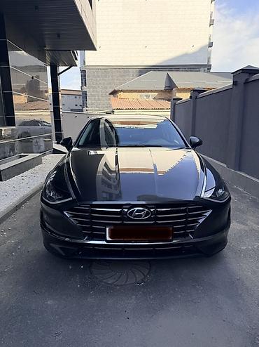 Hyundai Sonata: 2021 г., 2 л, Автомат, Газ, Седан