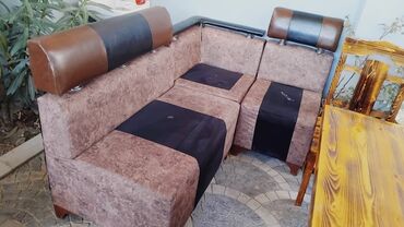 kunc divan iwlenmiw: Künc divan