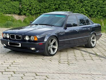 разноширокие: BMW 5 series: 1990 г., 2.5 л, Механика, Бензин, Седан