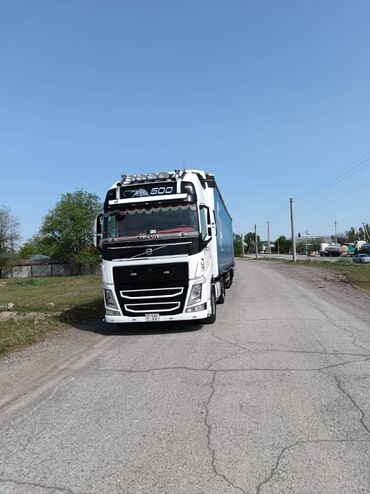 грузовой вольва: Тягач, Volvo, 2015 г., Шторный