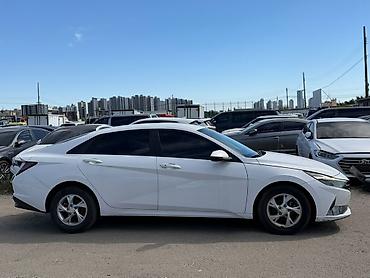 авто лотка: Hyundai Avante: 2021 г., 1.6 л, Автомат, Бензин, Седан — 2