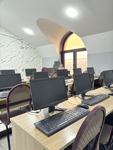 Kompüter kursları: Kompüter kursu: Programlaşdırma, Qrup — 8