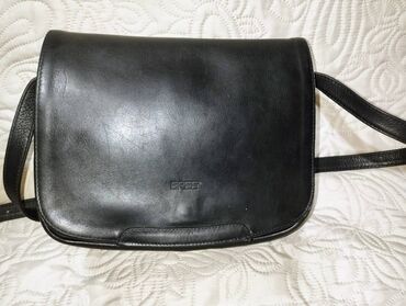 Torbe: Bree odlična kožna torba Skupocena torba, renomiranog brenda Bree u na lalafo.rs — 1 Torbe: Bree odlična kožna torba Skupocena torba, renomiranog brenda Bree u — 1