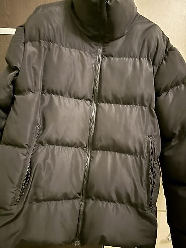 Kurtkalar: Qara şişmə qış gödəkçəsi - Rəng: mat qara - Model: qısa kəsim, üfüqi — 2