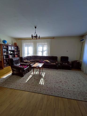 Продажа таунхаусов: 🏡 Продается 2-х этажный дом в престижном районе города Бишкек! — 1