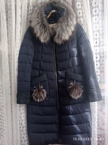 продаю зимняя куртка: Пуховик, 2XL (EU 44)