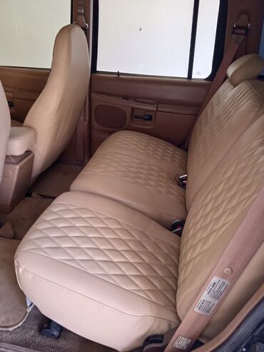 Ford: Ford Explorer SUV - Kuzov: qara rəng, 5 qapı, geniş baqajlı gövdə - — 16