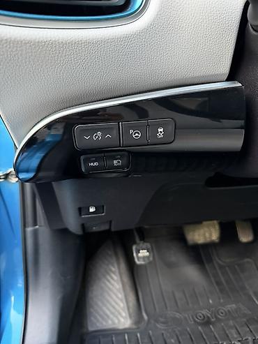 приус альфа: Toyota Prius: 2020 г., 1.8 л, Гибрид, Хэтчбэк — 5