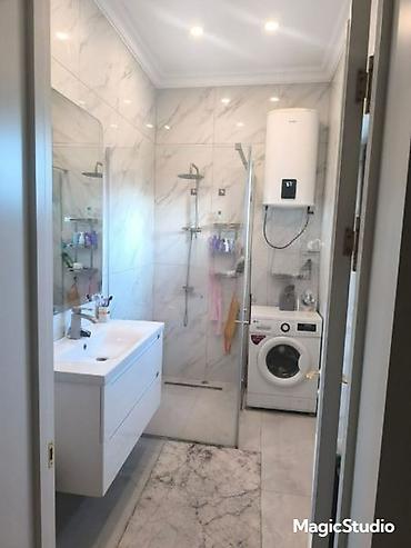 Продажа коттеджей и домов: ✨ Уютный Дом 📍 Локация: г. Бишкек, ж/м Ак-Ордо1! 🏠 Площадь: 125.6 м² — 12